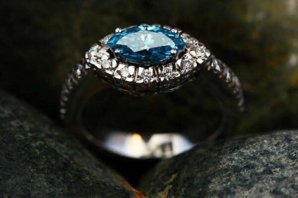 Top Jewelry Pieces That Hold Long-Term Value
