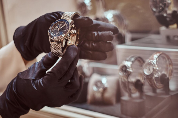 Different Types of Luxury Watches You Should Know About